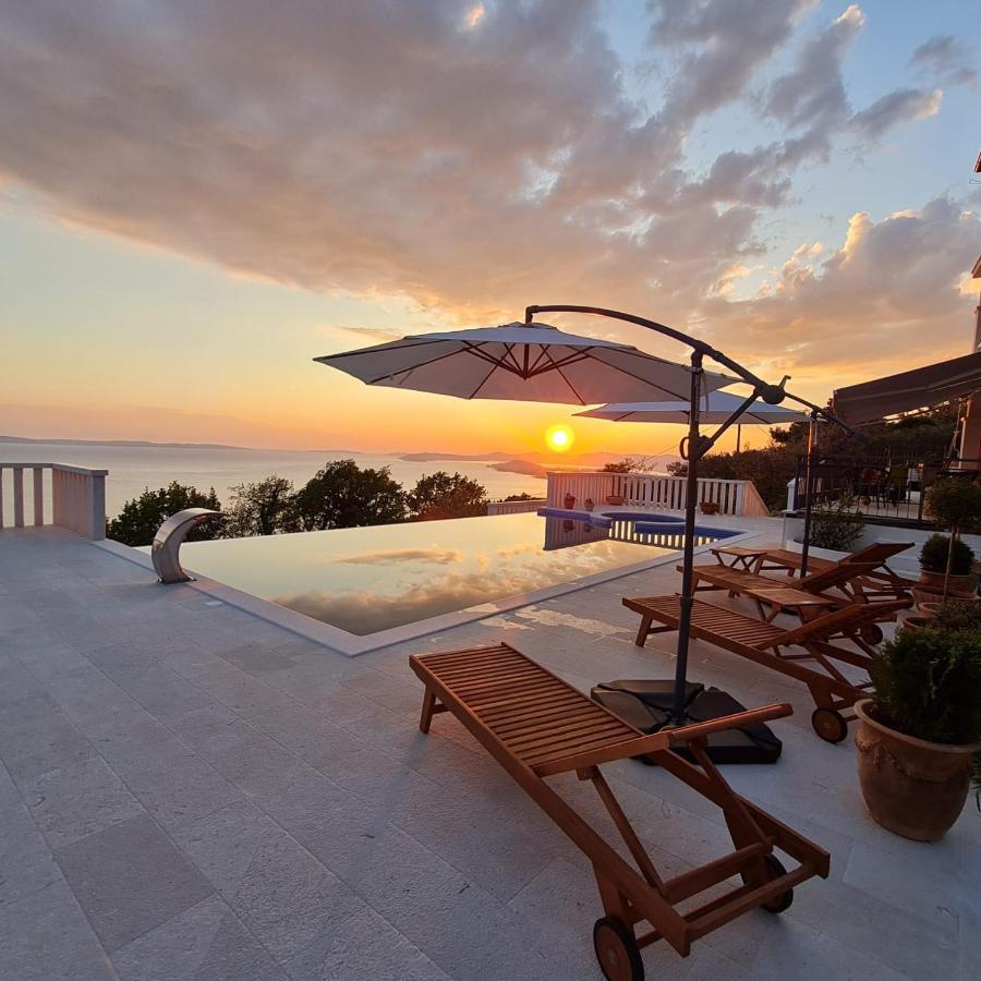 Sea View Luxury Apart Hotel Villa Conte With Swiming Pool And Romantic Spa Podstrana Eksteriør bilde