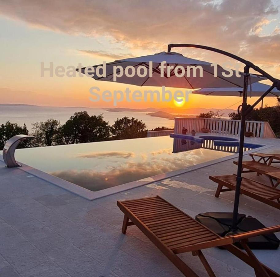 Sea View Luxury Apart Hotel Villa Conte With Swiming Pool And Romantic Spa Podstrana Eksteriør bilde