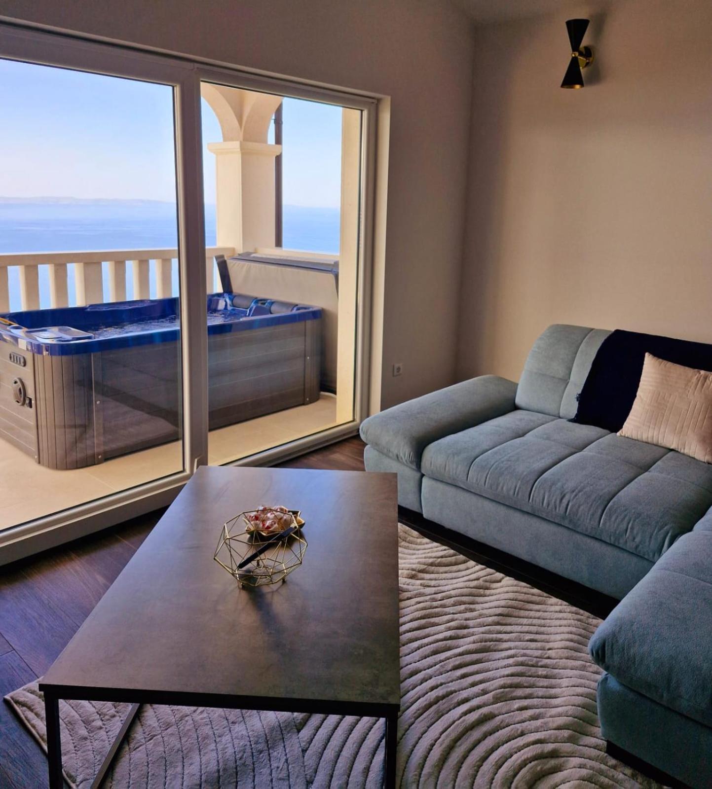 Sea View Luxury Apart Hotel Villa Conte With Swiming Pool And Romantic Spa Podstrana Eksteriør bilde